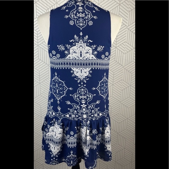 Lovers and friends dress size small - Picture 5 of 6